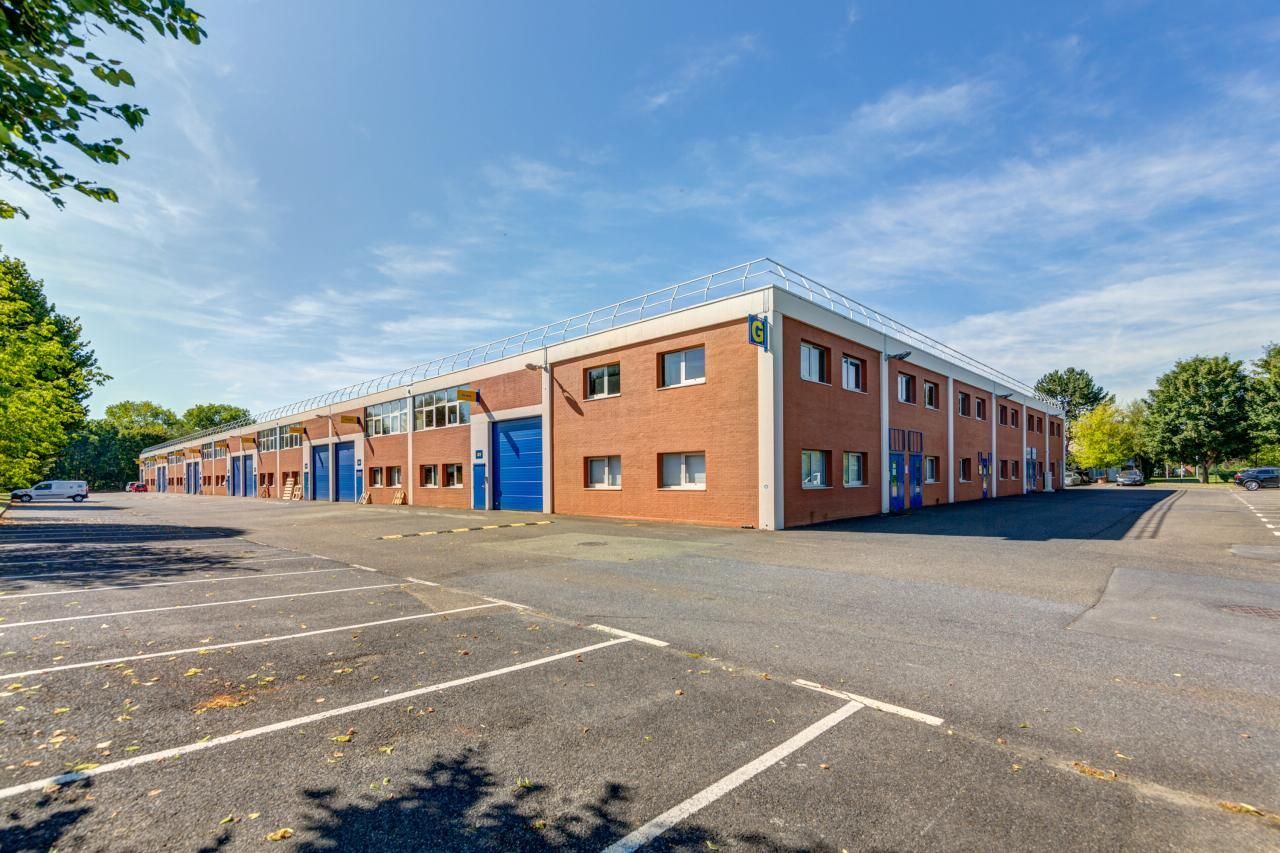 Location Activité 2836 m² divisibles 95310 Saint-ouen-l'aumône