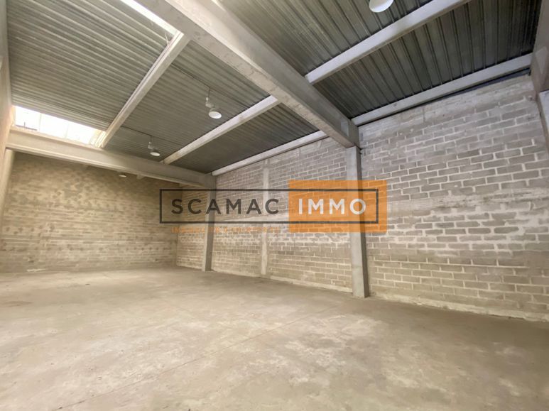 Local d'activités de 310m²