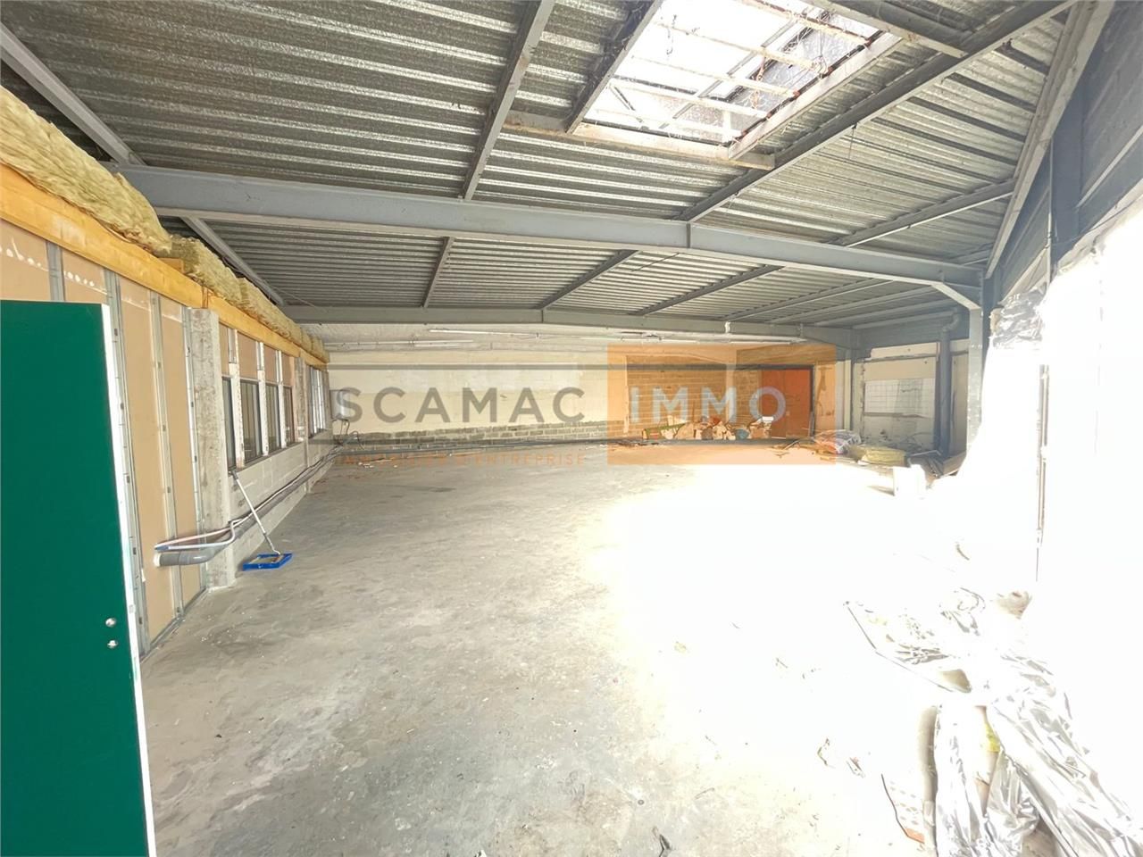 Location Local d'activités 263 m² non divisibles