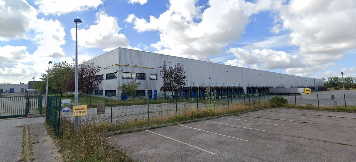 Location Entrepôt 28606 m² non divisibles