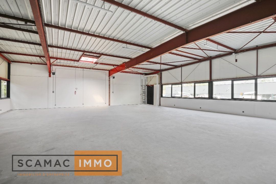Location Local d'activités 962 m² non divisibles