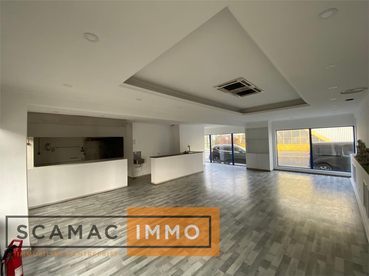 Location Local Commercial 127 m² non divisibles