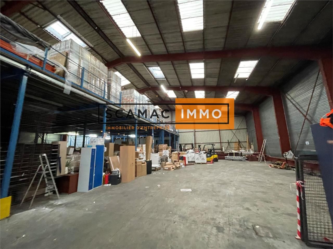 Local d'activités de 1755m²