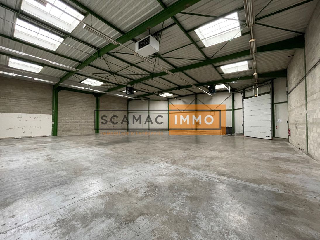 Location Local d'activités 1875 m² non divisibles
