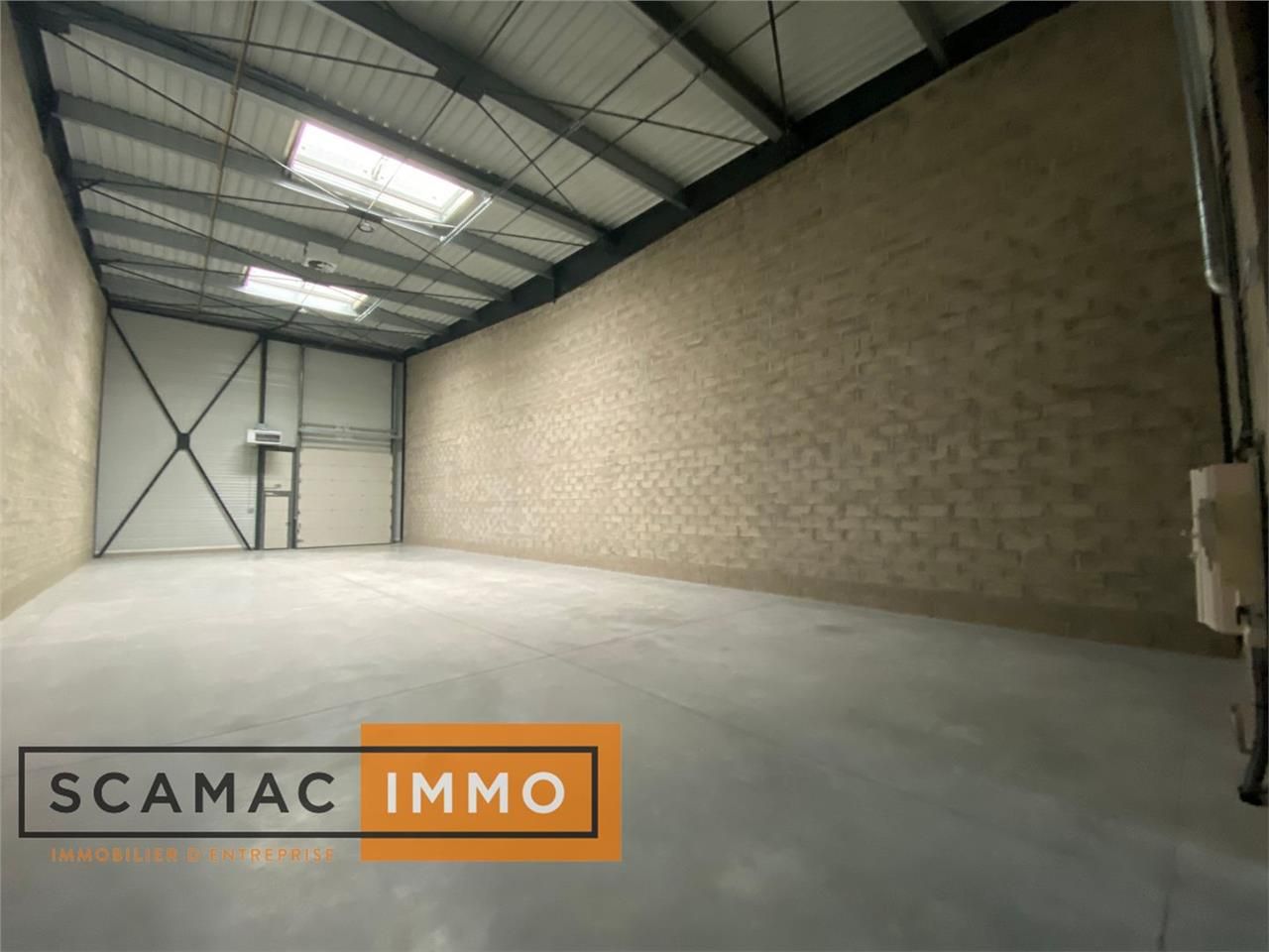 Location Local d'activités 890 m² non divisibles