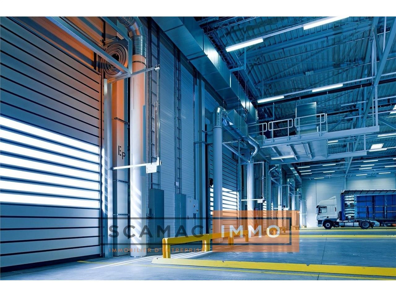 Local d'activités de 4200m²