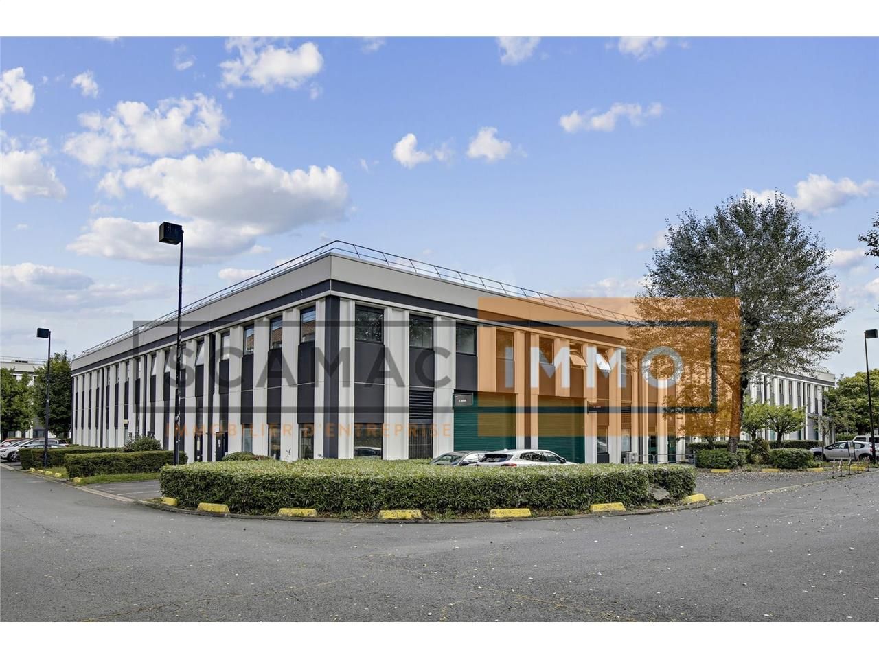 Location Bureaux 183 m² non divisibles