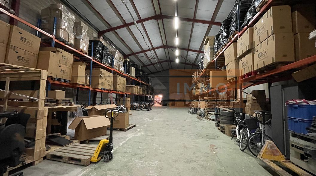 Location Local d'activités 1169 m² non divisibles
