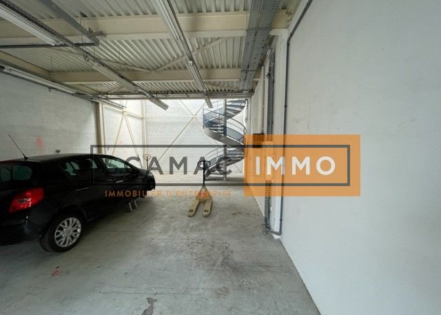 Local d'activités de 330m²