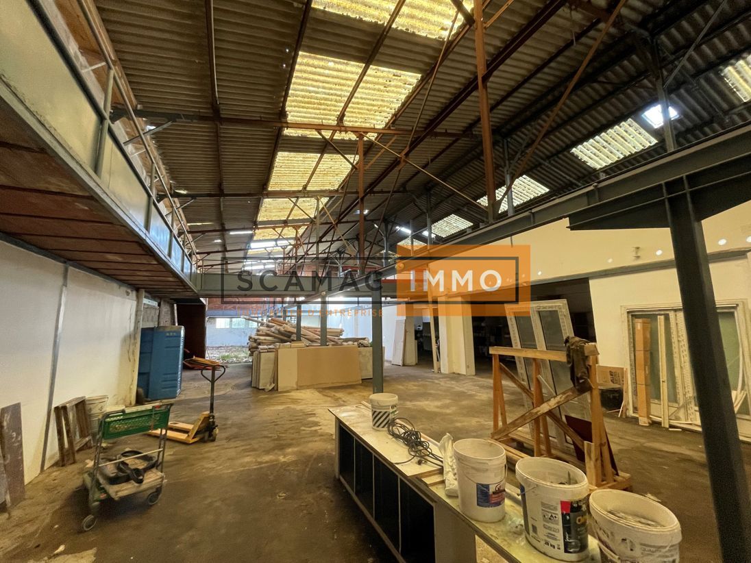 Local d'activités de 1100m²