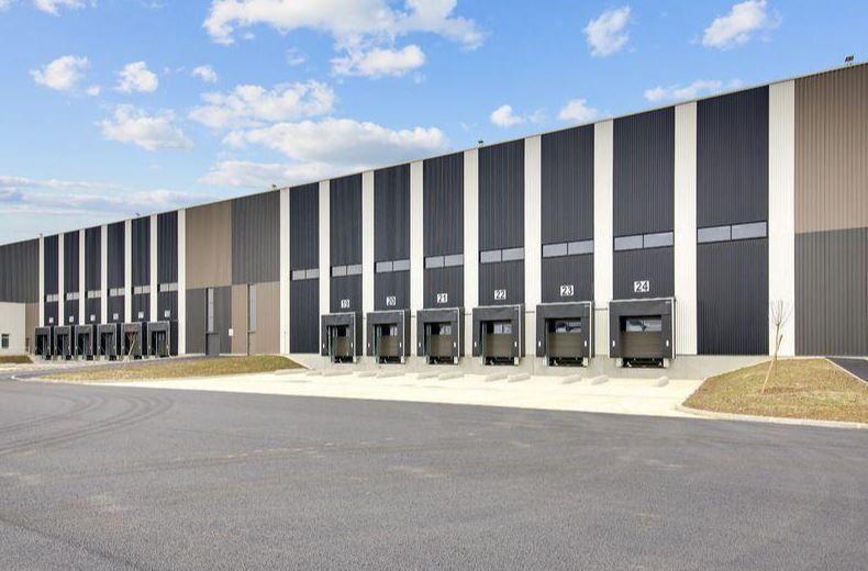 Location Entrepôt 6332 m² non divisibles