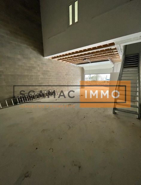 Location Local d'activités 110 m² non divisibles