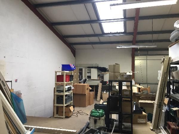 Local d'activités de 260m²