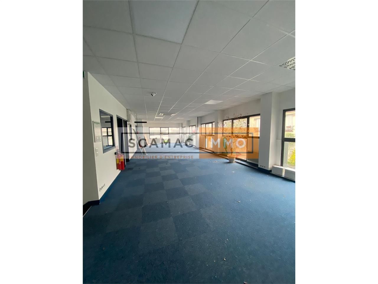 Location Bureaux 170 m² non divisibles