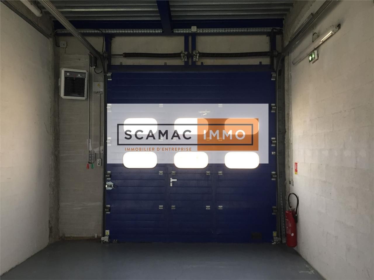 Location Local d'activités 243 m² non divisibles