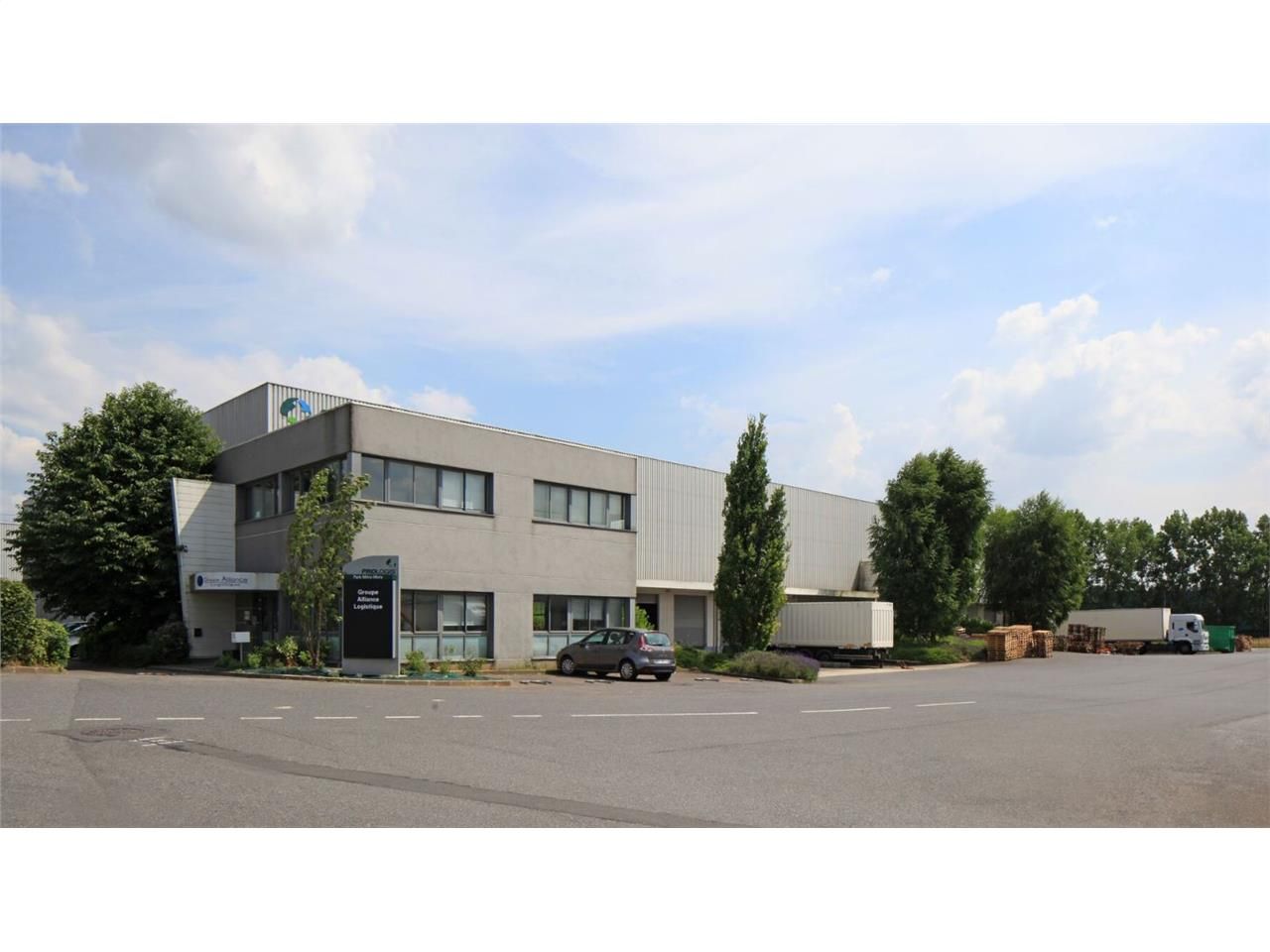 Location Local d'activités 4172 m² non divisibles