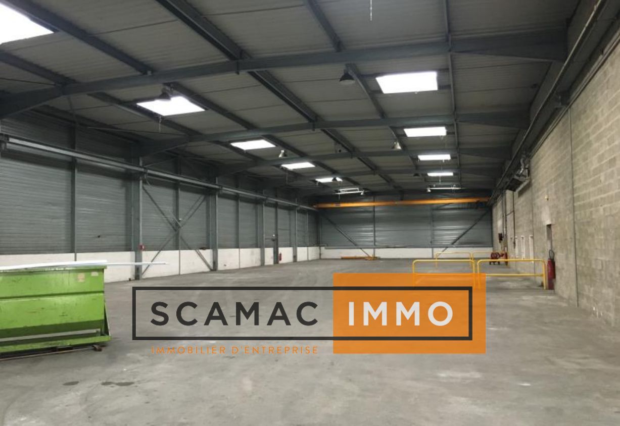 Local d'activités de 1622m²