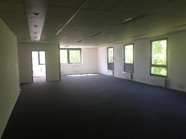 Bureau de 600m²