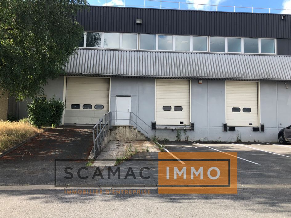Local d'activités de 1436m²