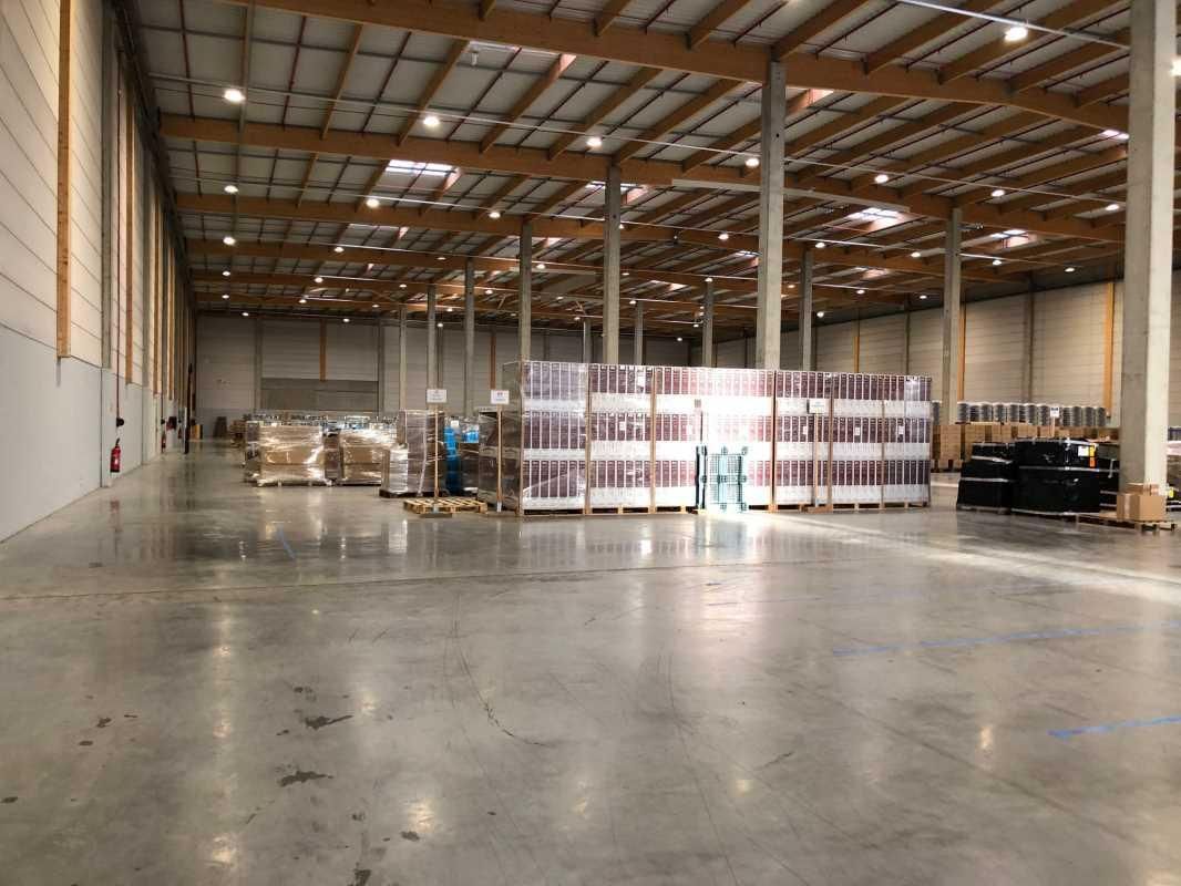 Location Local d'activités 5939 m² non divisibles