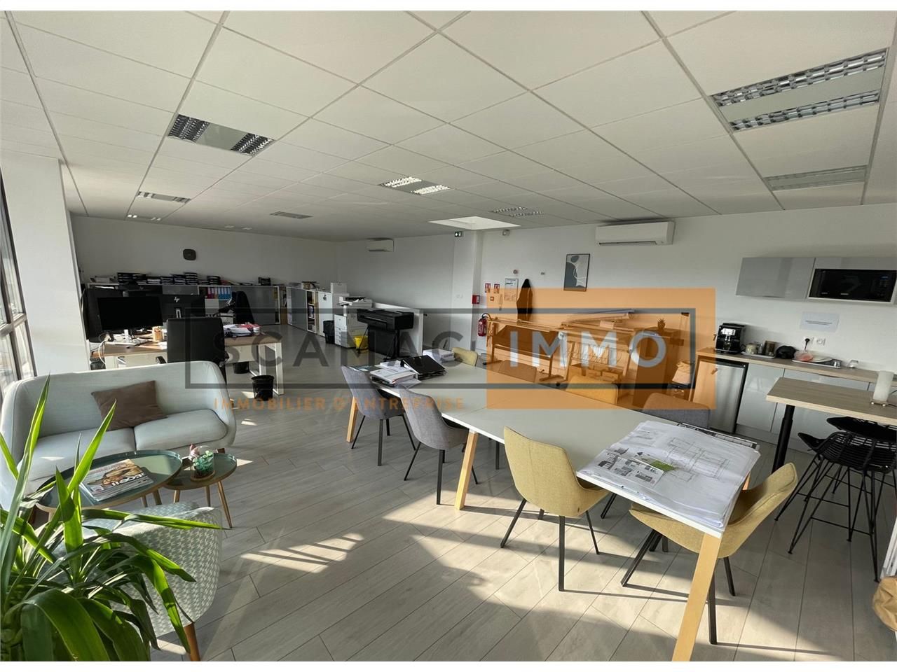 Local d'activités de 366m²