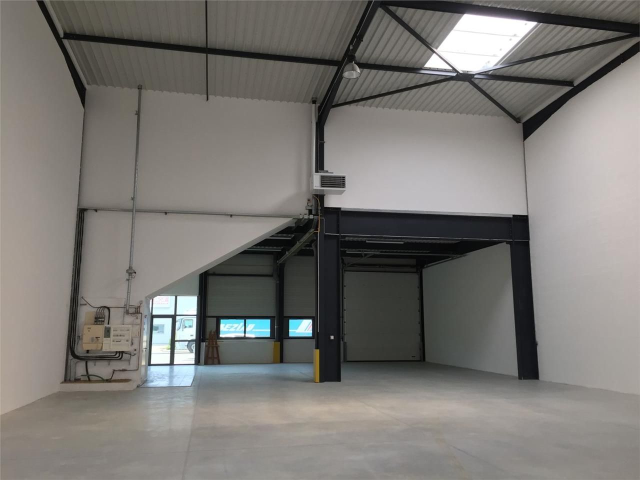 Location Local d'activités 203 m² non divisibles