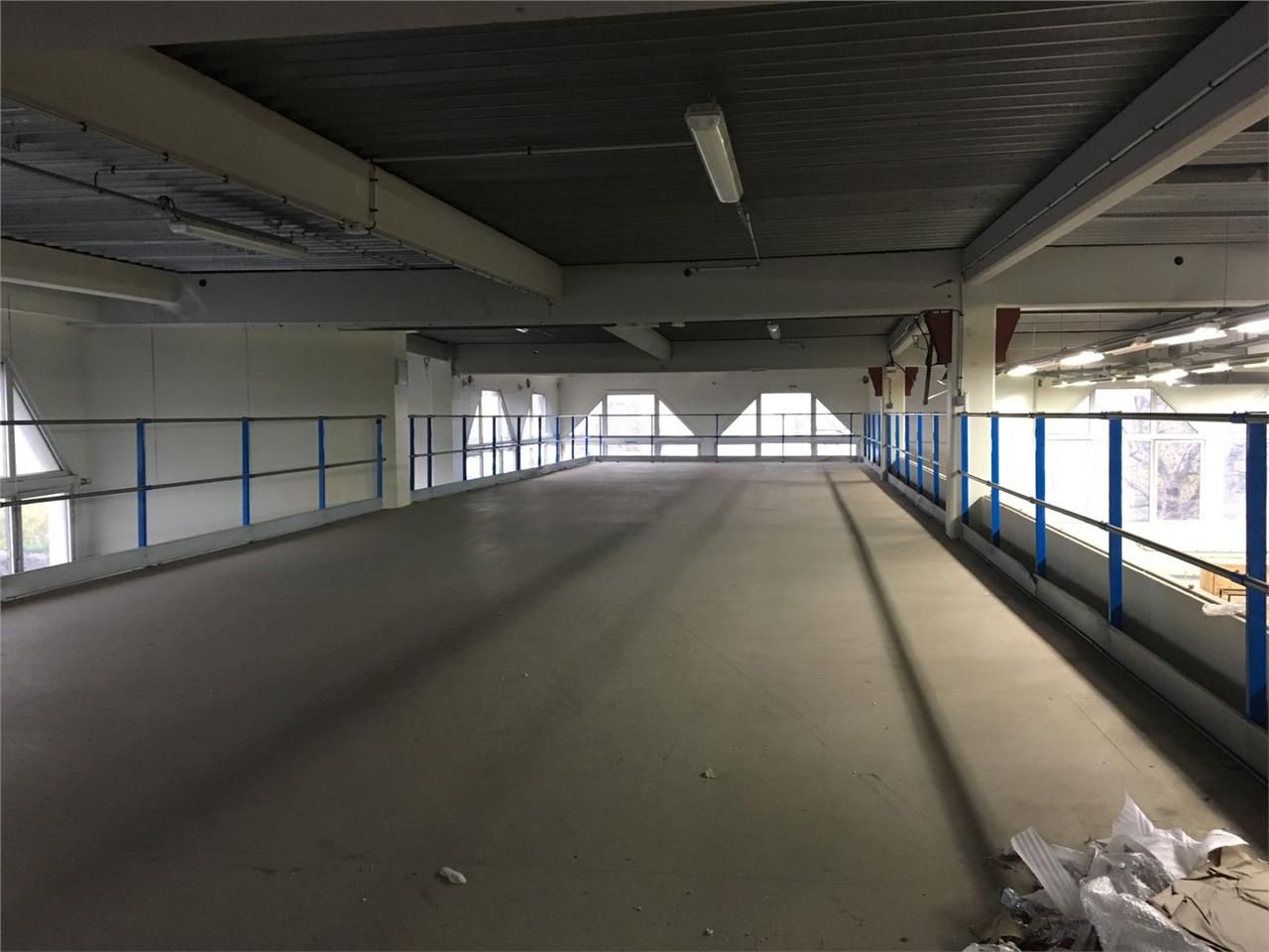 Local d'activités de 854m²