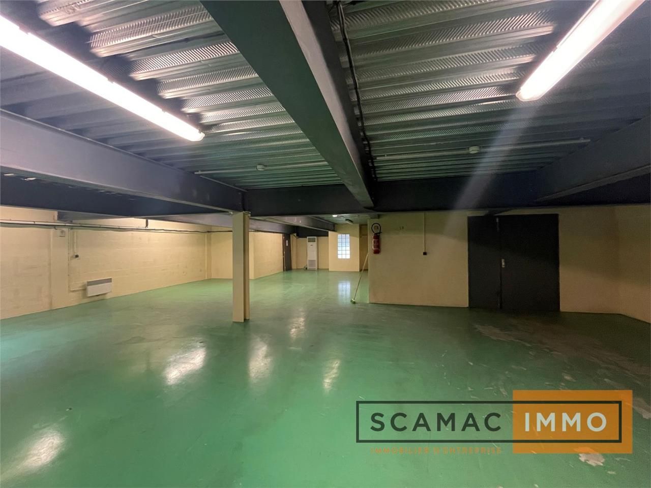 Local d'activités de 625m²