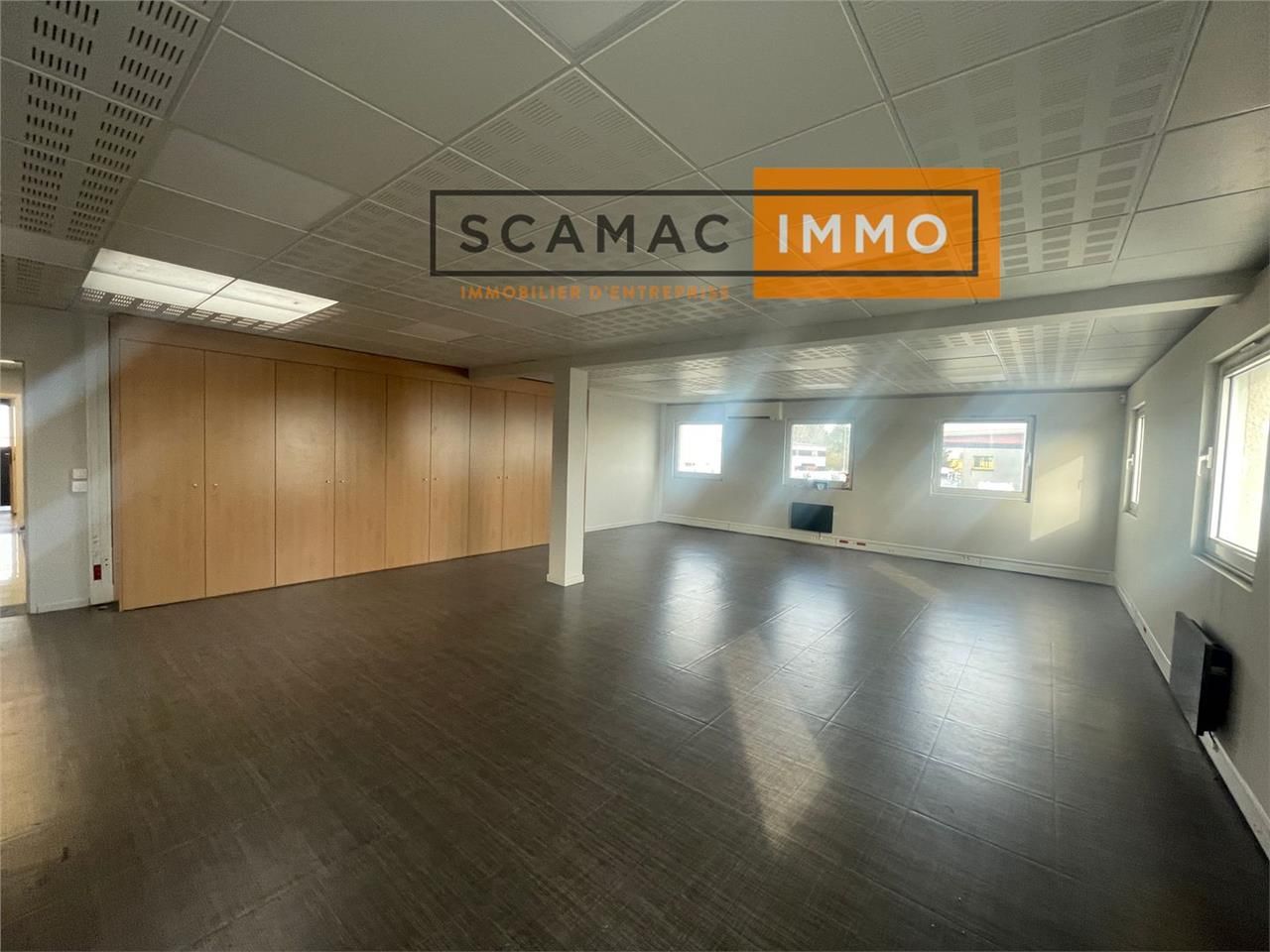 Location Local d'activités 635 m² non divisibles