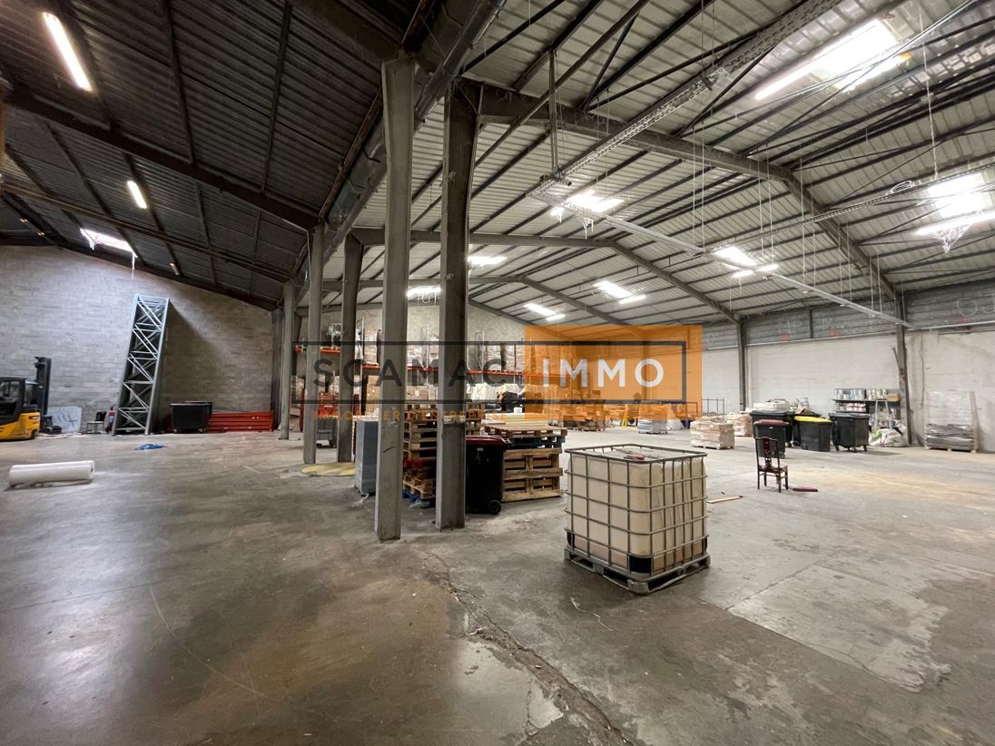 Location Local d'activités 1400 m² non divisibles