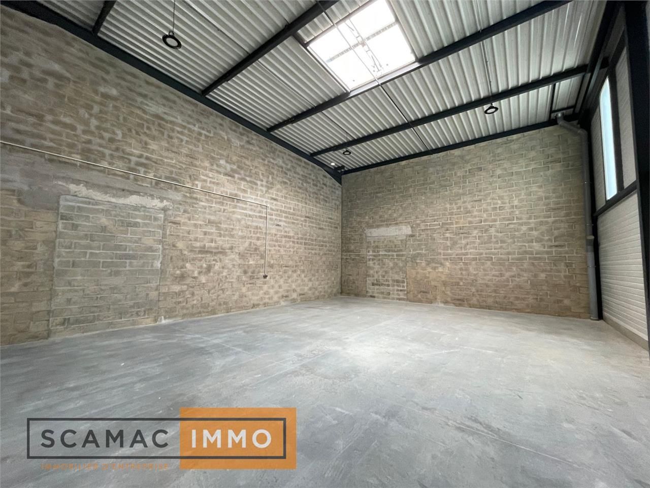 Location Local d'activités 270 m² non divisibles