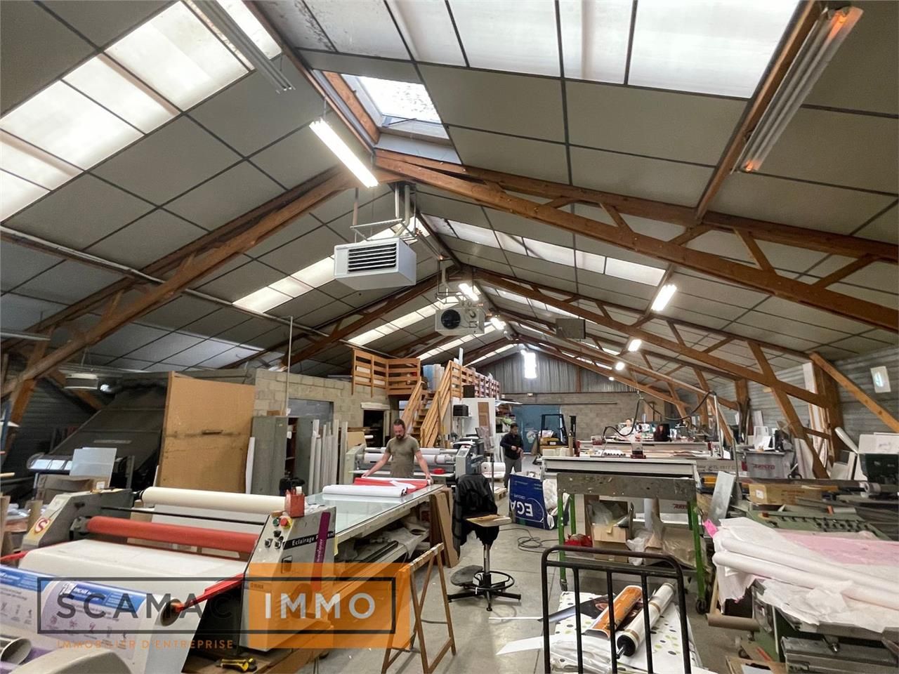 Local d'activités de 525m²