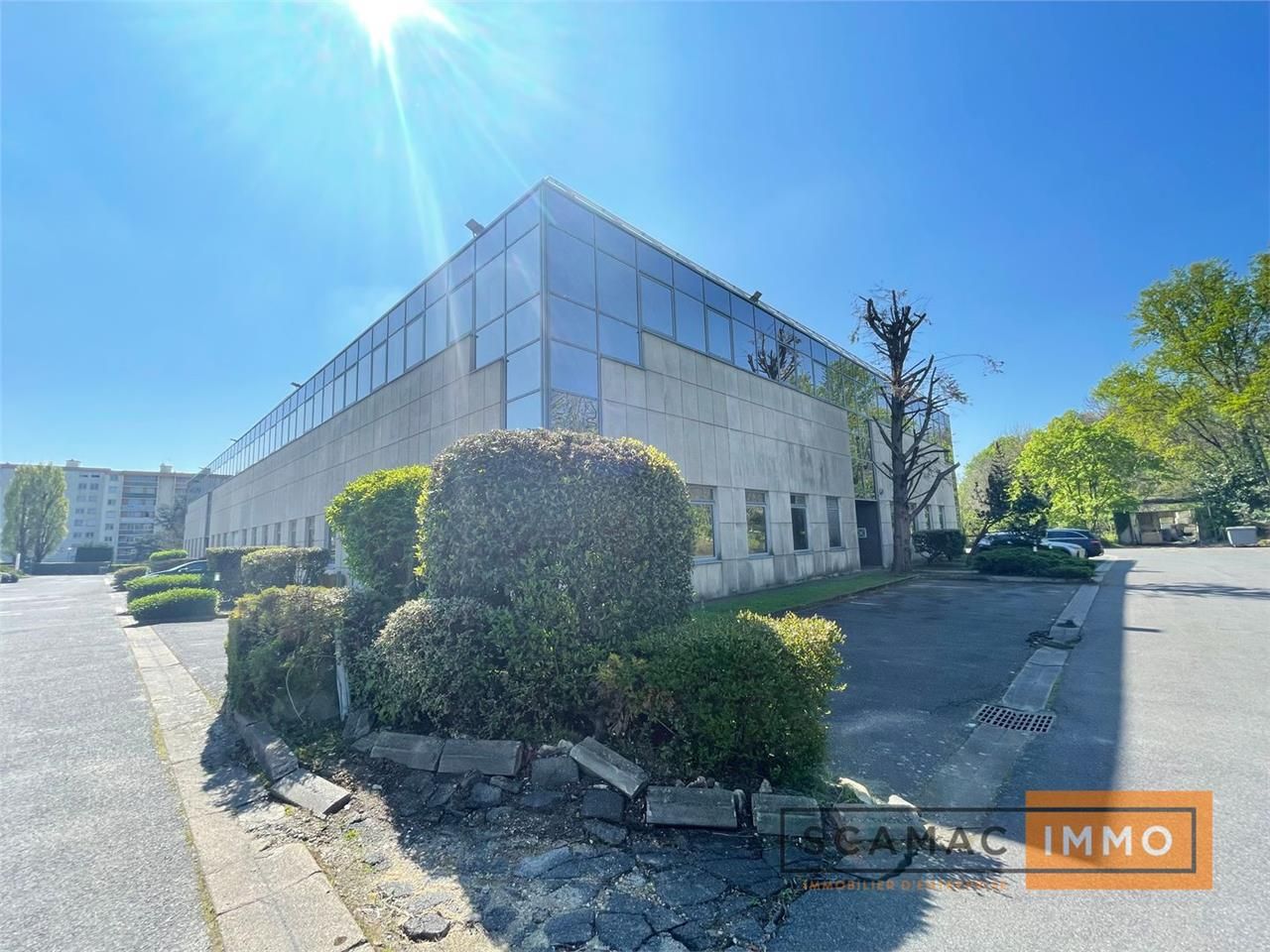 Location Local d'activités 1286 m² non divisibles