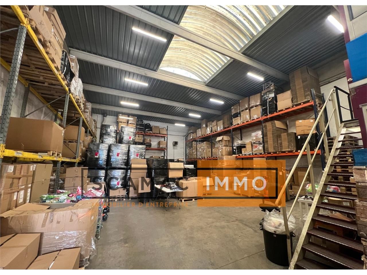 Local d'activités de 375m²