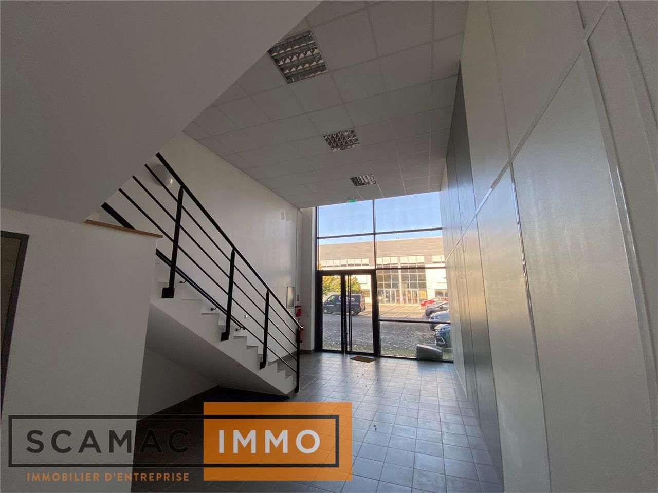 Location Local d'activités 363 m² non divisibles