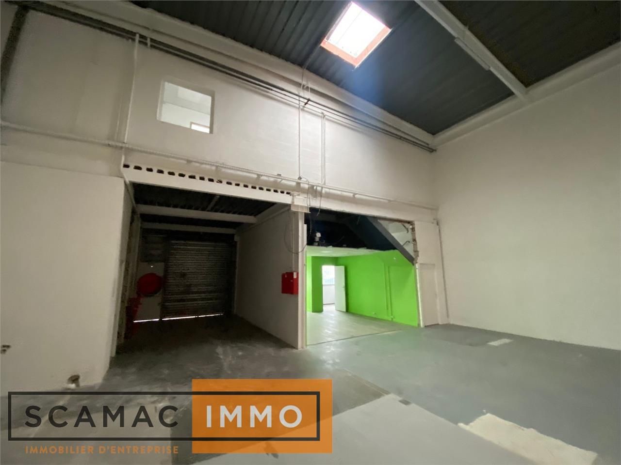 Local d'activités de 368m²