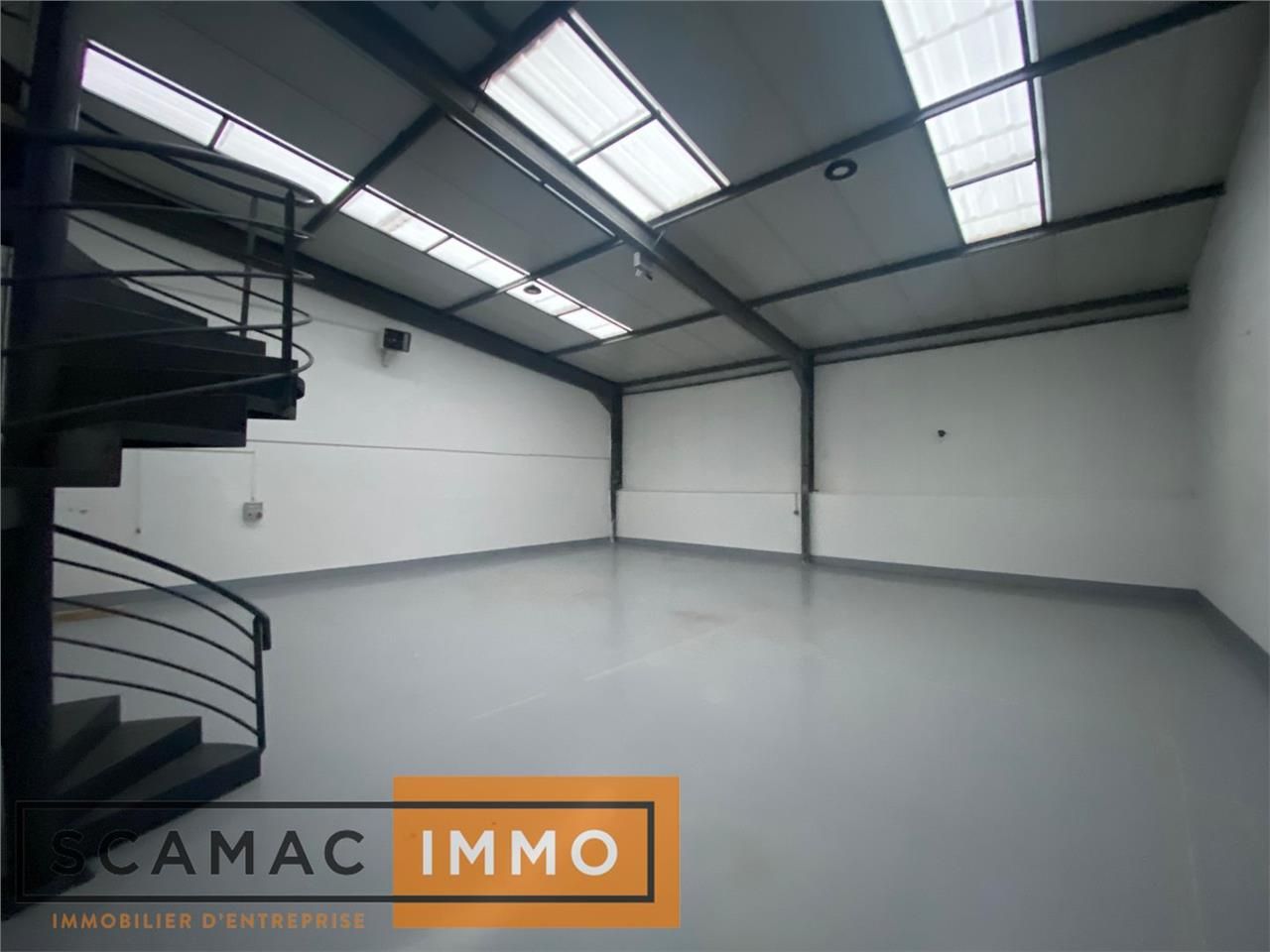 Location Local d'activités 210 m² non divisibles