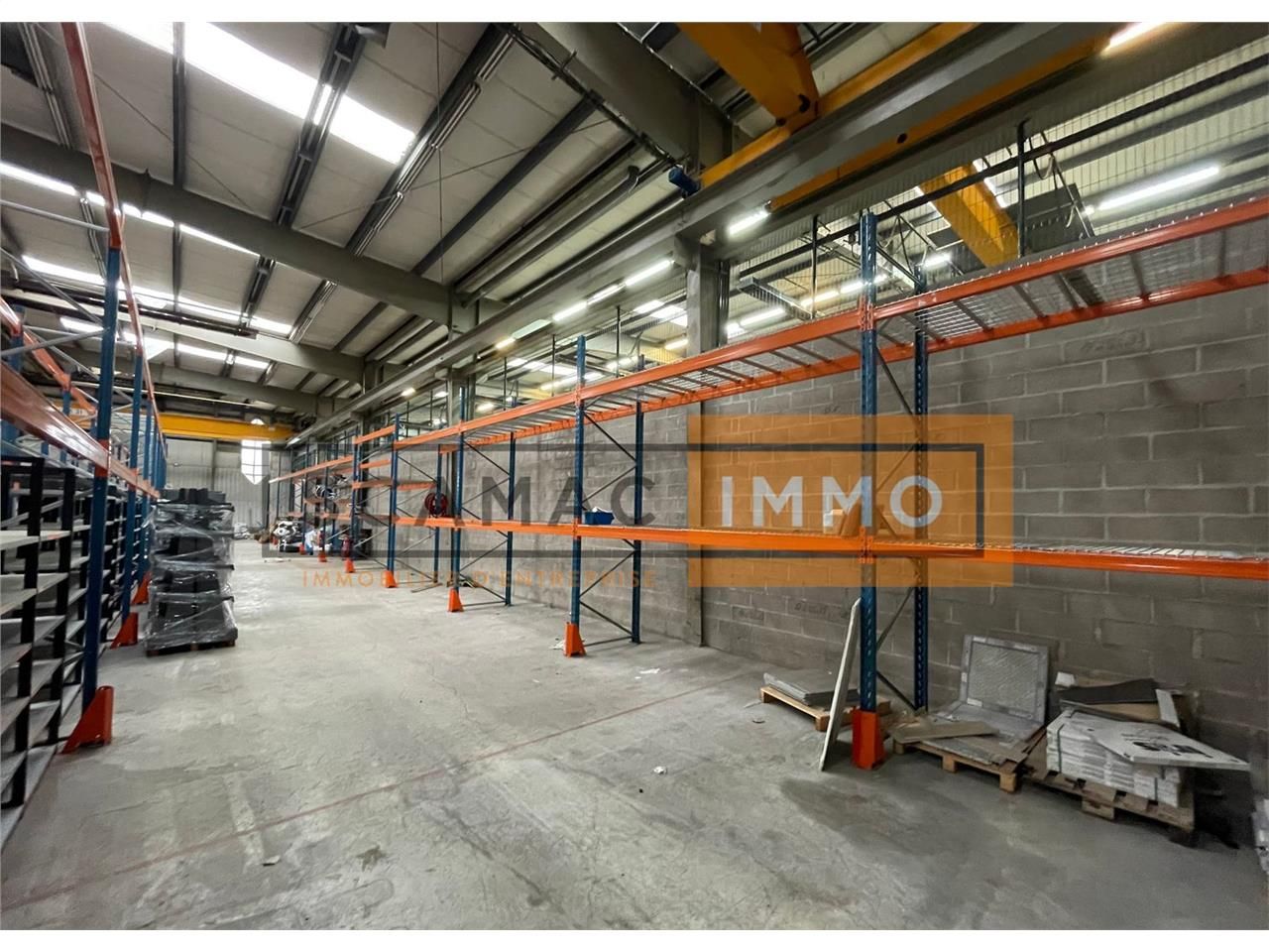 Entrepôt de 800m²