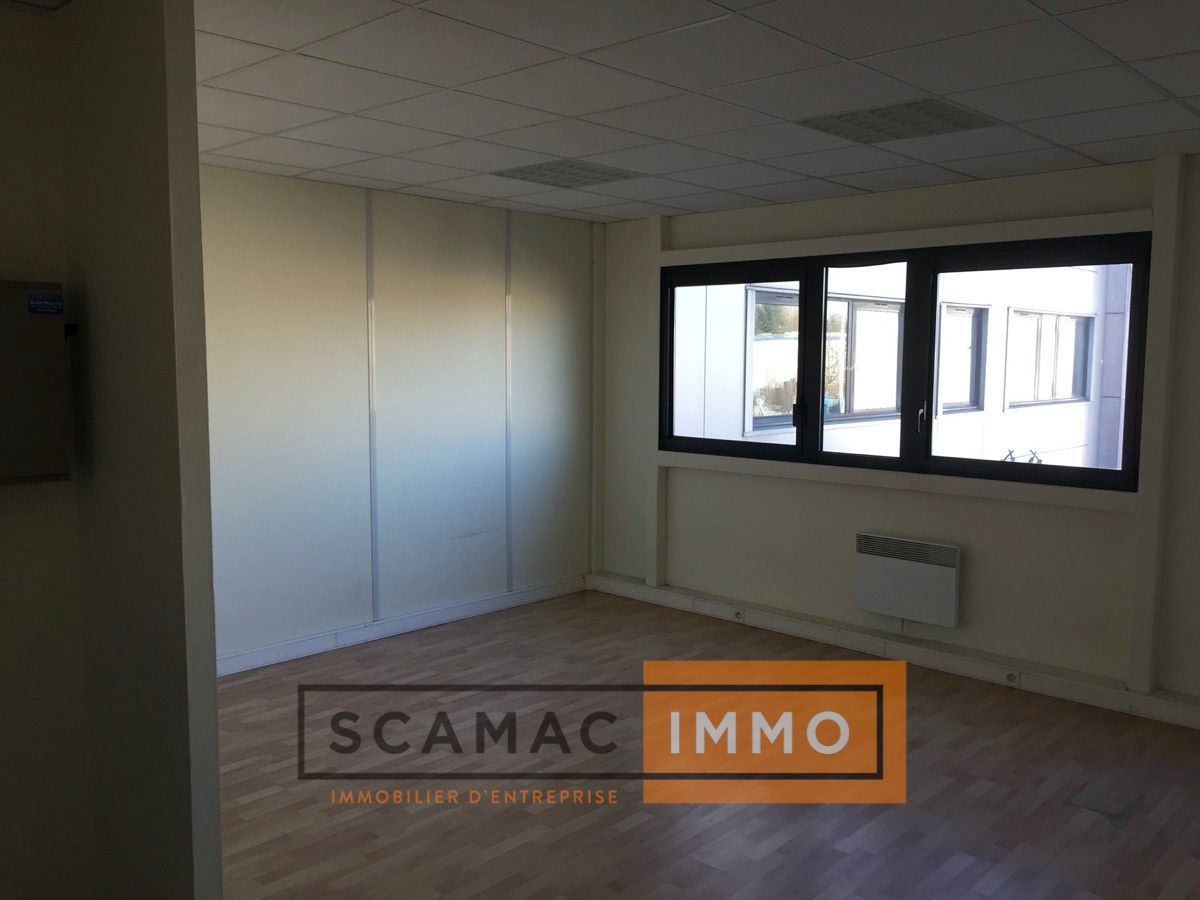 Entrepôt de 1820m²