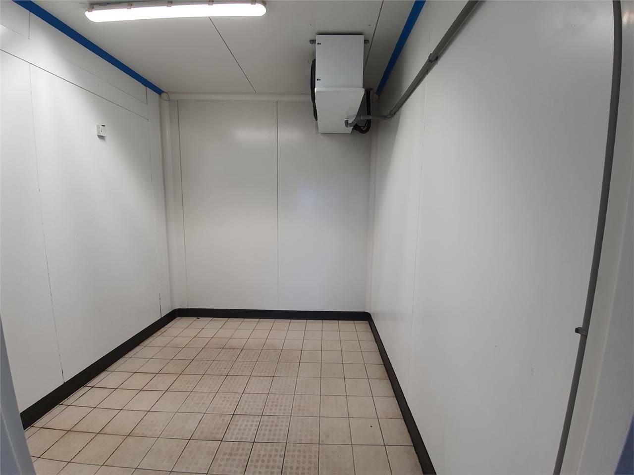 Local d'activités de 500m²