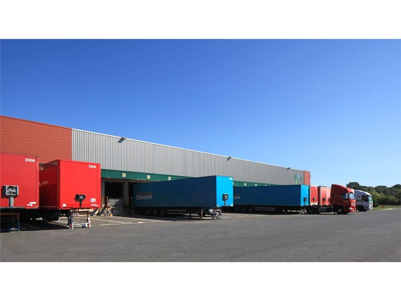 Entrepôt de 5636m²