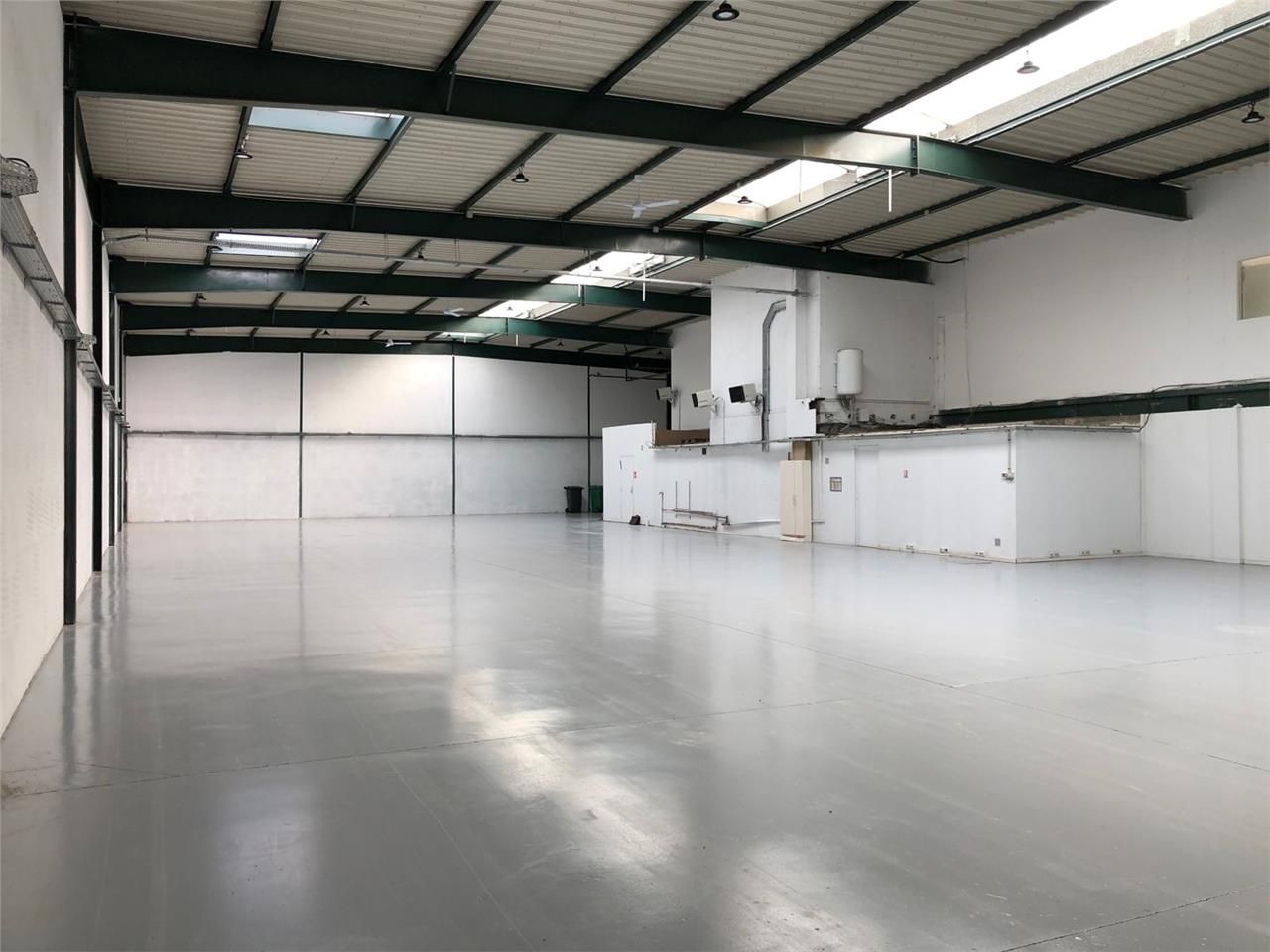 Location Local d'activités 1052 m² non divisibles