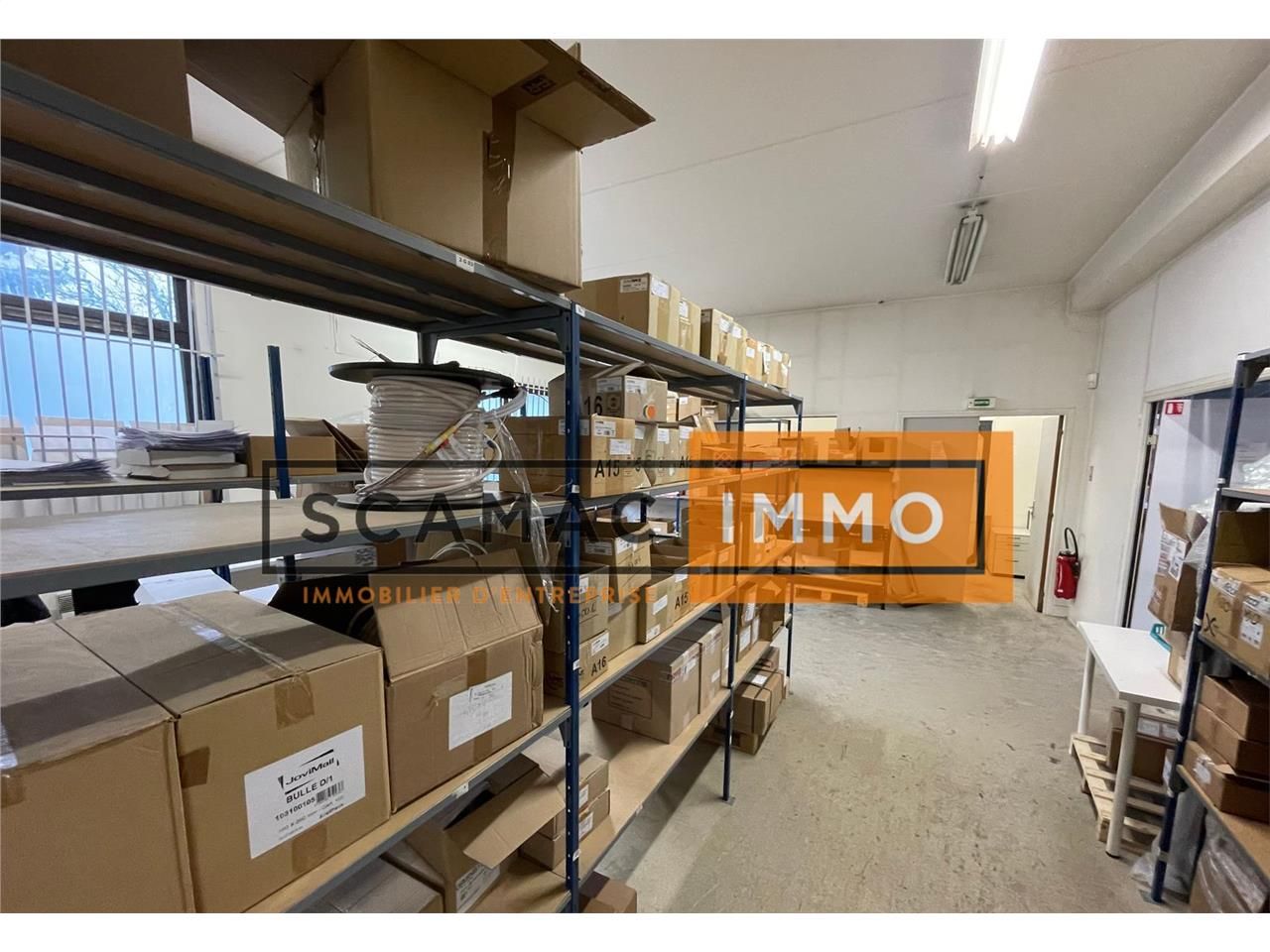 Locaux mixtes de 518m²