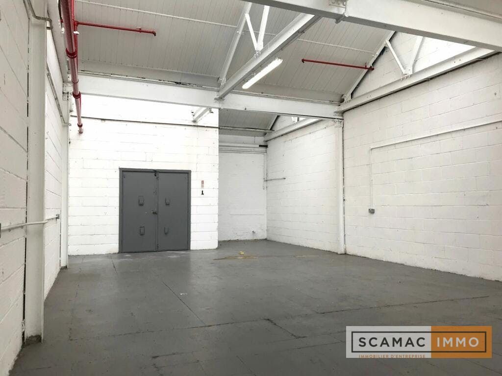 Location Local d'activités 200 m² non divisibles