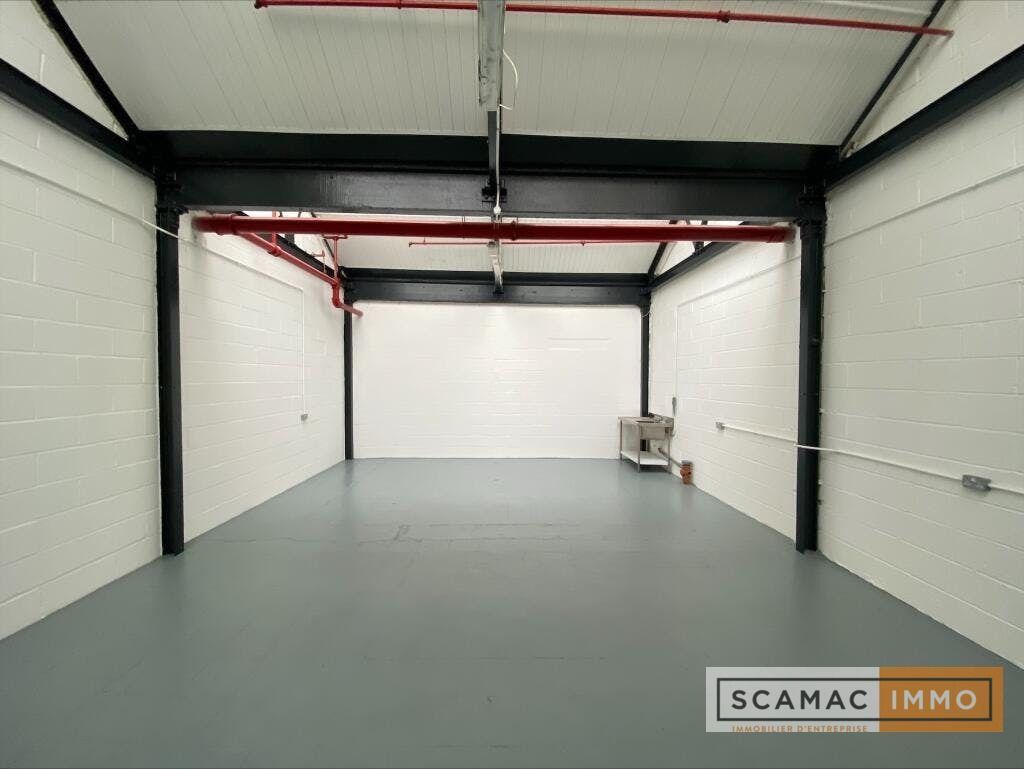 Local d'activités de 200m²