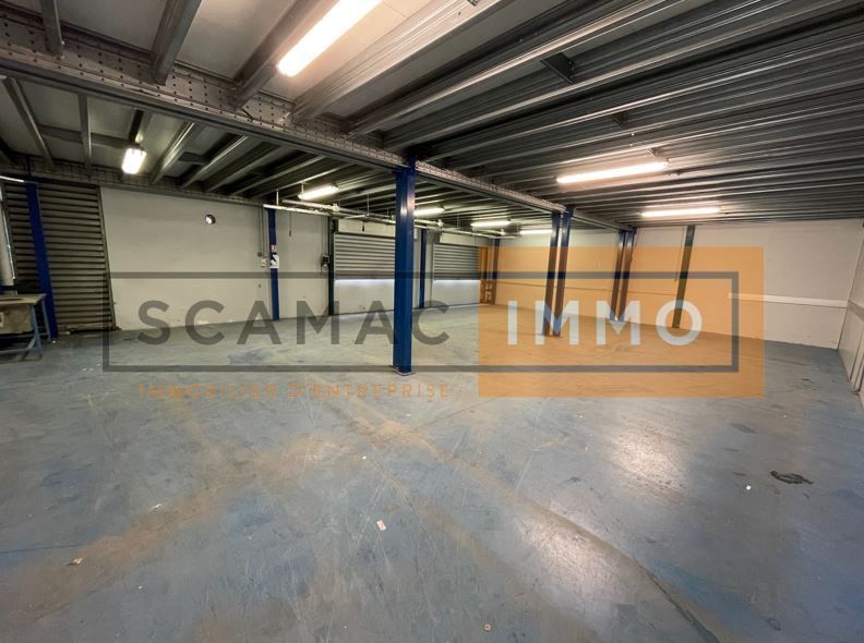 Local d'activités de 481m²