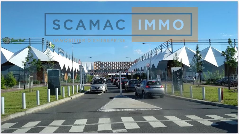 Location Local Commercial 382 m² non divisibles