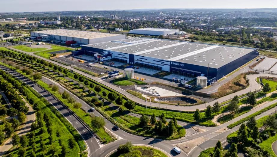 Location Entrepôt 38396 m² non divisibles