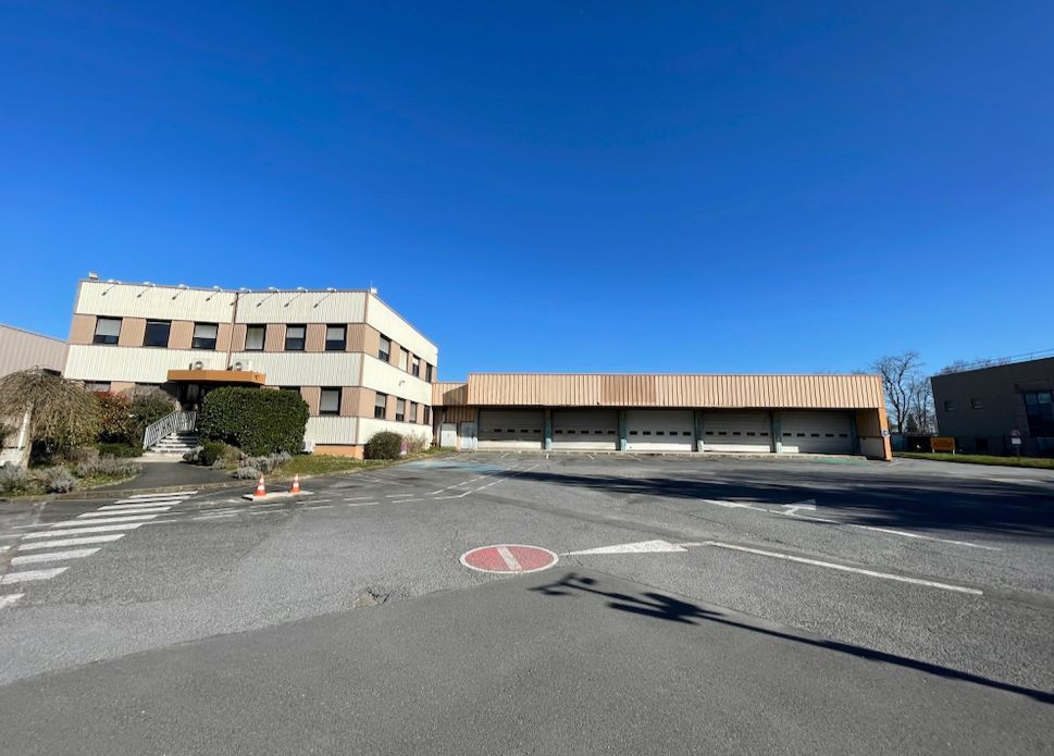 Entrepôt de 7050m²