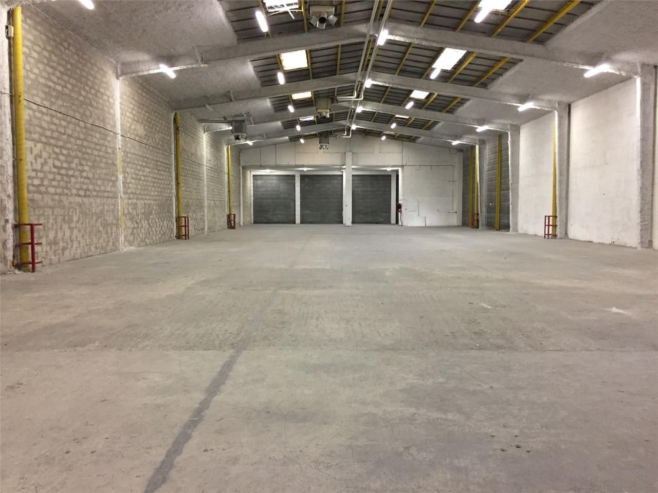 Local d'activités de 750m²